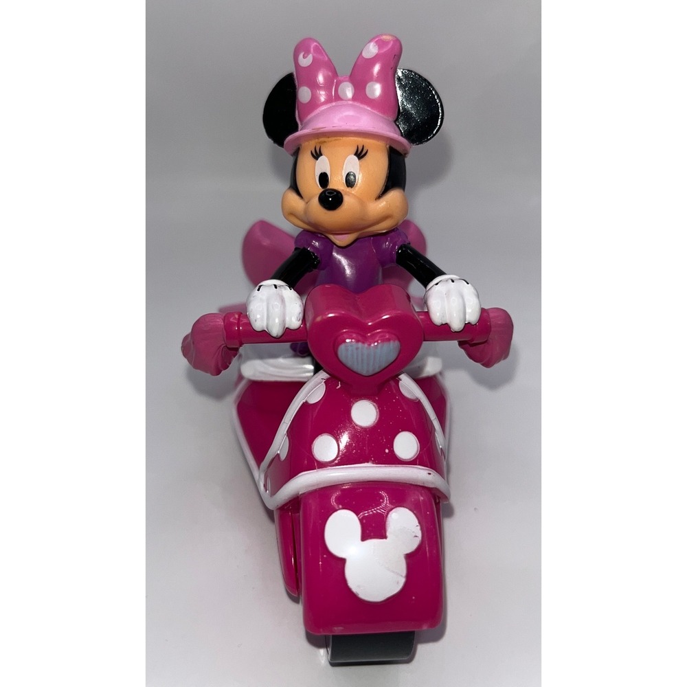 Disney Minnie Mouse Bow-Tique Scooter Girl Pink Polka Dot Toy Figure 3.5 Inch